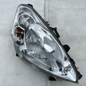 Десен фар за Peugeot Partner (2008-2012)