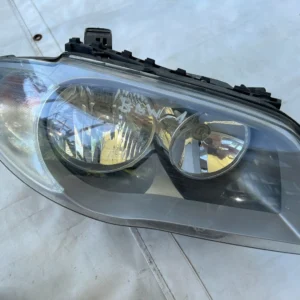 десен фар bmw 1