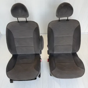 Предни седалки за Citroen Berlingo / Peugeot Partner (2002-2008)