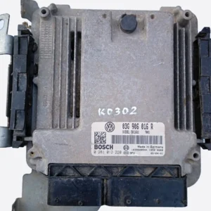 Компютър двигател 0281012220 Volkswagen Golf