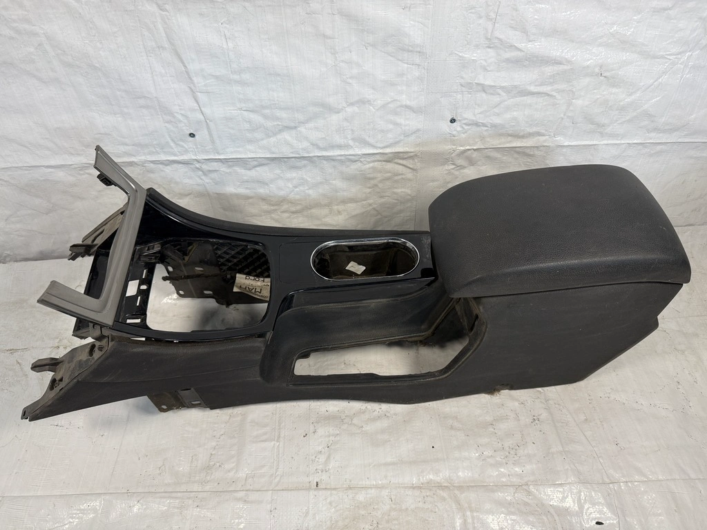 Подлакътник конзола за Ford Mondeo 2007-2015