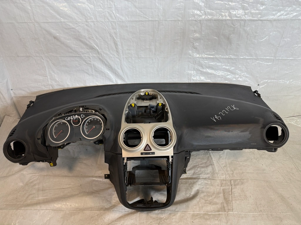 Арматурно табло за Opel Corsa D 2006-2015
