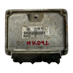 Компютър двигател 6K0906032G Seat VW