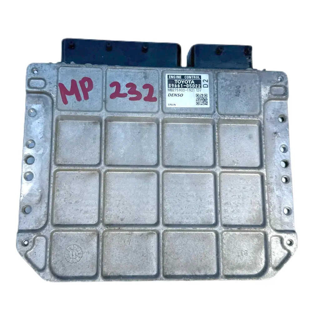 Компютър двигател 89661-05D22 Toyota Avensis