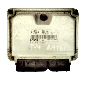 Компютър двигател 038906019CJ VW Golf 4