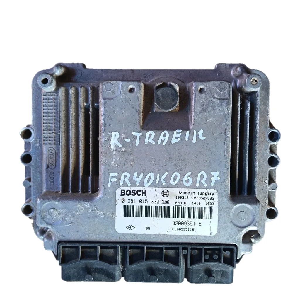 Компютър двигател 0281015330 Renault Opel Nissan
